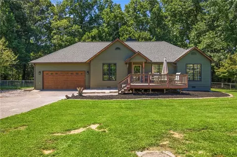 2010 Tomahawk Ln, Cumming, GA 30028