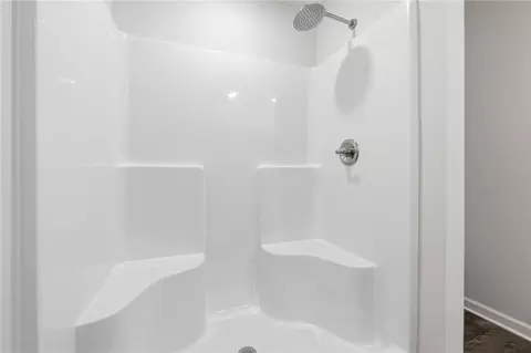 Bath - 121 Meadowview Dr, Temple, GA 30179 photo 2 of 2