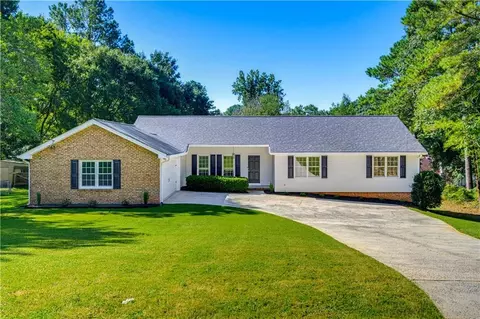 1691 Bentwood Dr SW, Lilburn, GA 30047