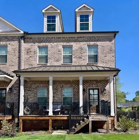 768 Honey Bee Ln, Lawrenceville, GA 30046