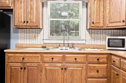 Kitchen - 7397 Cave Spring Rd SW, Cave Spring, GA 30124 photo 4 of 7