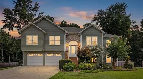 1465 La Maison Dr, Lawrenceville, GA 30043