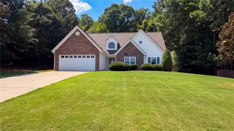 567 Deadwood Trl, Locust Grove, GA 30248