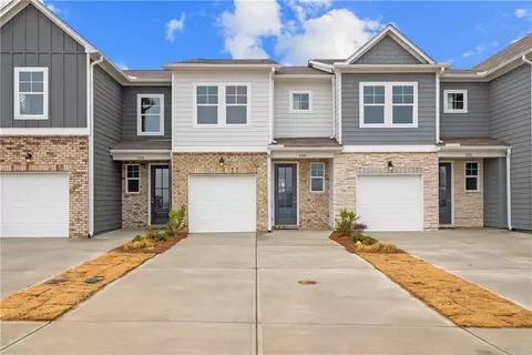 530 Crown Dr, Emerson, GA 30137