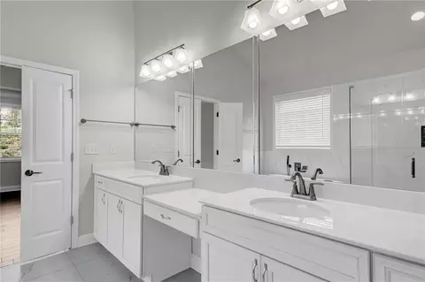 Bath - 3898 Heirloom Loop Ct, Buford, GA 30519 photo 2 of 4