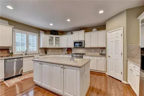 Kitchen - 4196 Cami Way NE, Buford, GA 30519 photo 10 of 10