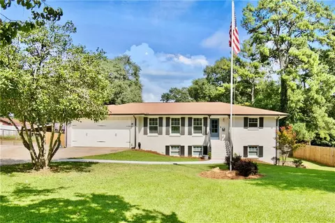 274 North Ave, Hiram, GA 30141