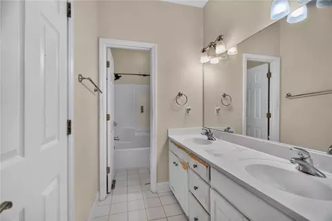 Bath - Undisclosed, Lagrange, GA 30240 photo 3 of 5