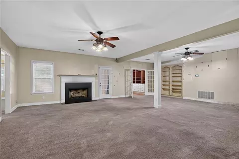 Living - Undisclosed, Lagrange, GA 30240 photo 5 of 9