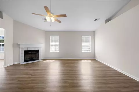 55 Lakeside Pt, Covington, GA 30016 photo 11
