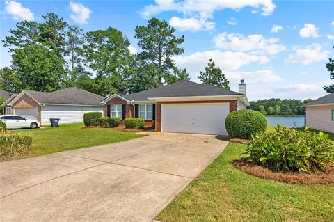 55 Lakeside Pt, Covington, GA 30016 photo 4