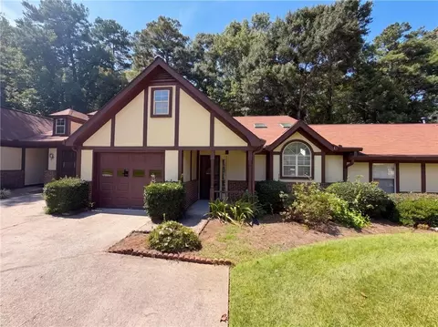 17 Dover Trl, Peachtree City, GA 30269