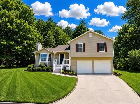 406 Ivy Crest Dr, Dallas, GA 30157