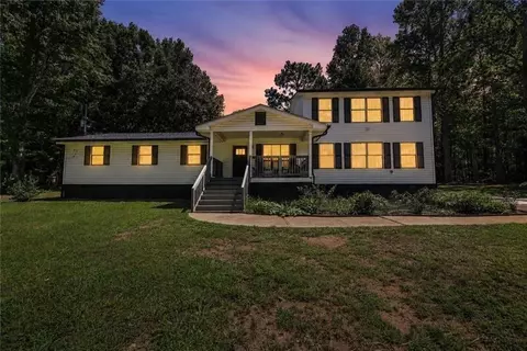 727 Tanners Bridge Cir, Bethlehem, GA 30620