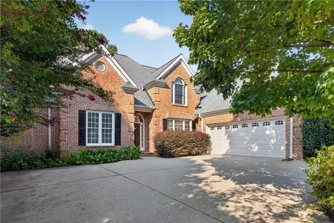 640 Garden Wilde Pl, Roswell, GA 30075