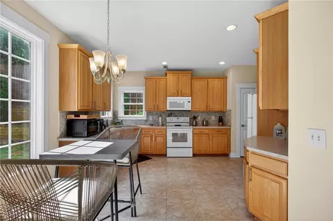 Kitchen - 507 Rippling Ct, Temple, GA 30179 photo 3 of 3