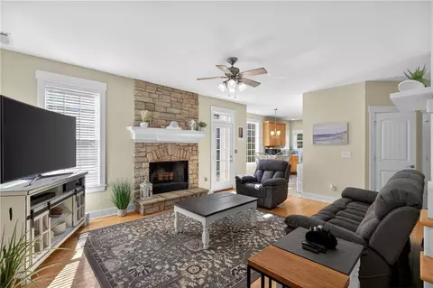Living - 507 Rippling Ct, Temple, GA 30179 photo 2 of 2