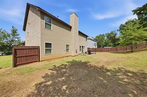 Exterior - 1126 Paramount Dr, Mcdonough, GA 30253 photo 4 of 5