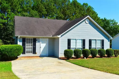 4256 Viewpoint Ln, Ellenwood, GA 30294