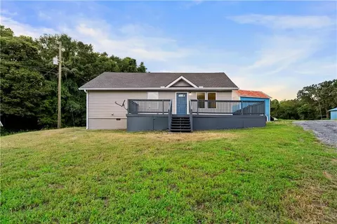 55 Pirates Pt, Dawsonville, GA 30534