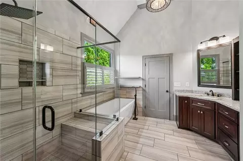 Bath - 109 Old Avery Dr, Canton, GA 30115 photo 3 of 5