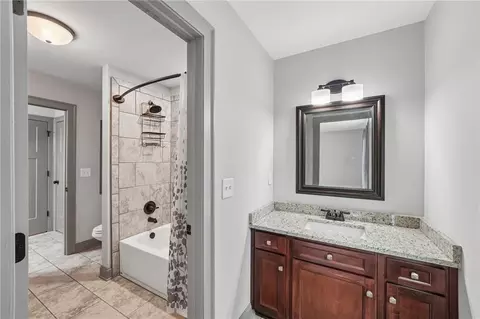 Bath - 109 Old Avery Dr, Canton, GA 30115 photo 4 of 5