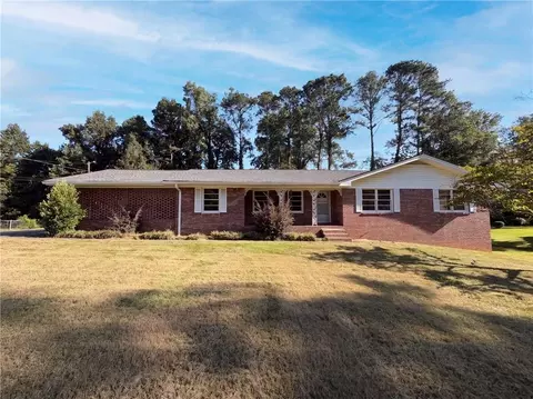 3091 Beechwood Dr, Lithia Springs, GA 30122