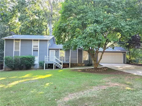 692 Talemwood Ct, Lawrenceville, GA 30044
