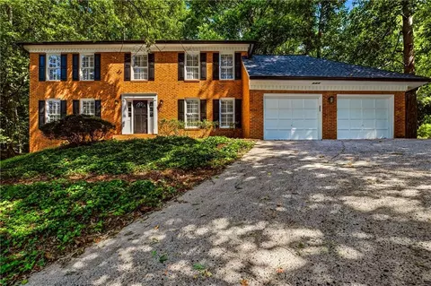 5309 W Bank Dr, Marietta, GA 30068
