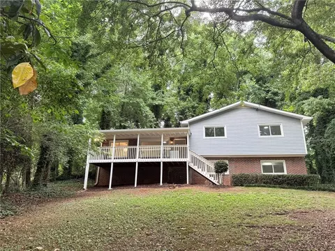 5641 Stone Ct, Stone Mountain, GA 30087