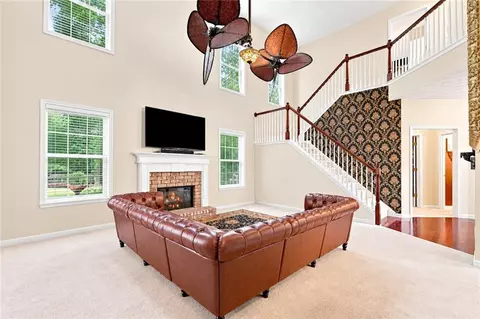 165 Babbling Brook Dr, Mcdonough, GA 30252