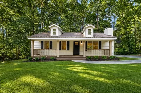 63 Moss Rd, Dawsonville, GA 30534