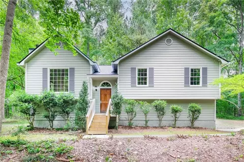 107 Shelby Ln, Hiram, GA 30141