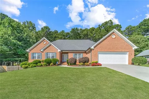 1260 Fountain Cove Ln, Lawrenceville, GA 30043