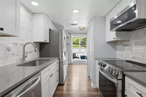 2540 Cedar Canyon Dr SE, Marietta, GA 30067
