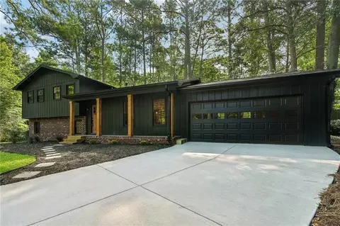 512 Wood Forest Ct, Marietta, GA 30066