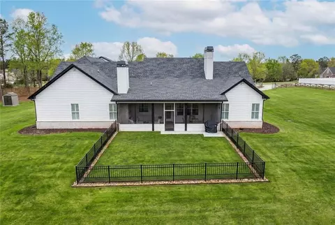 Exterior - 825 Arch Tanner Rd, Bethlehem, GA 30620 photo 3 of 20