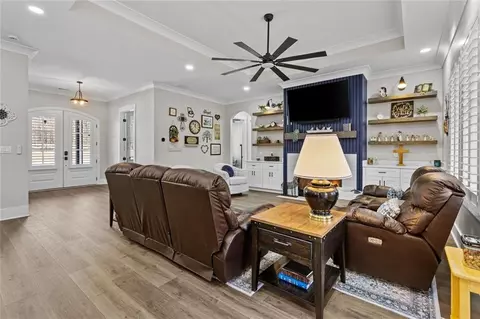 Entry Way - 825 Arch Tanner Rd, Bethlehem, GA 30620 photo 5 of 6