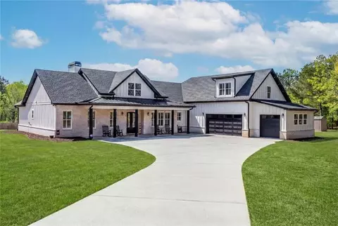 Exterior - 825 Arch Tanner Rd, Bethlehem, GA 30620 photo 4 of 20