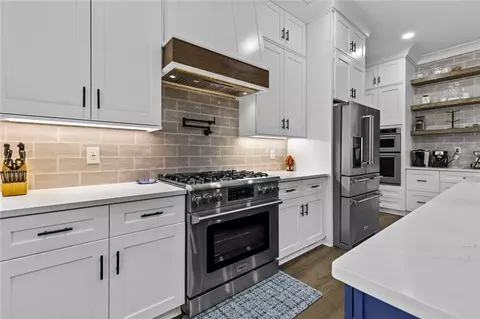 Kitchen - 825 Arch Tanner Rd, Bethlehem, GA 30620 photo 10 of 11