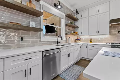 Kitchen - 825 Arch Tanner Rd, Bethlehem, GA 30620 photo 11 of 11