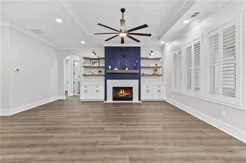 Living - 825 Arch Tanner Rd, Bethlehem, GA 30620 photo 3 of 7