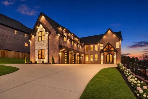 403 Thunder Rd, Buford, GA 30518