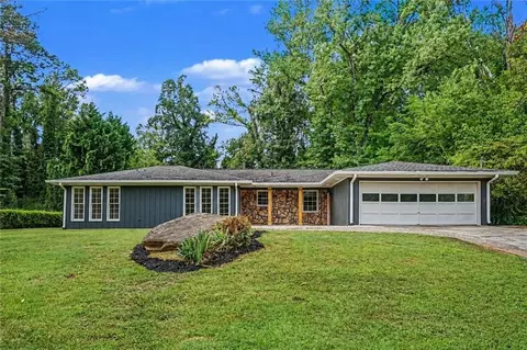 1129 Carla Joe Dr SW, Lilburn, GA 30047