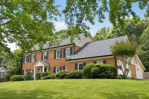 1820 N Chestnut Grove Dr, Marietta, GA 30066