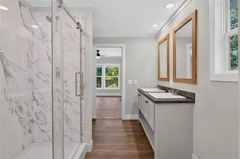 Bath - 758 Upper Burris Rd, Canton, GA 30114 photo 2 of 5