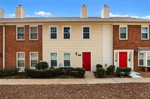 132 Old Ferry Way, Roswell, GA 30076