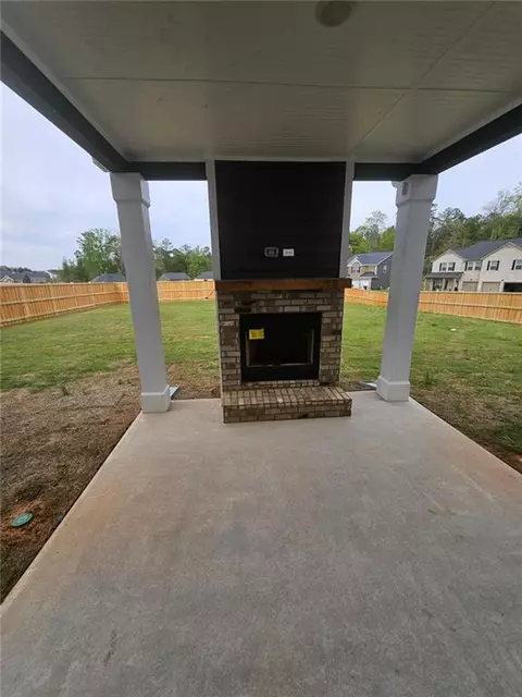 Exterior - 86 Jacoby Dr, Fairburn, GA 30213 photo 3 of 4