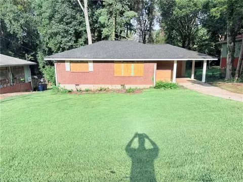 2879 Rockwood Rd, East Point, GA 30344