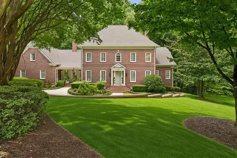 553 Bryn Mawr Ln NW, Atlanta, GA 30327